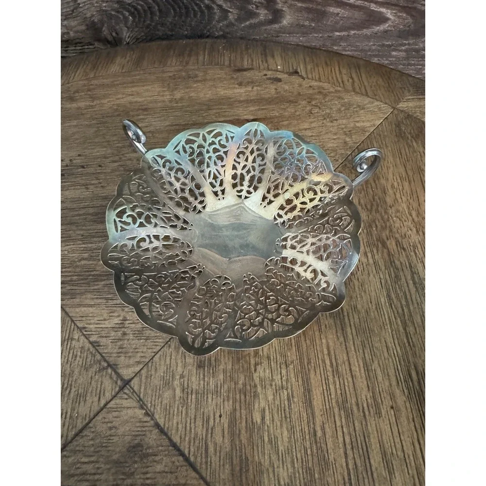 International Silver Co. 6 Inch Diameter Candy Dish, Lovelace. Jewelry,